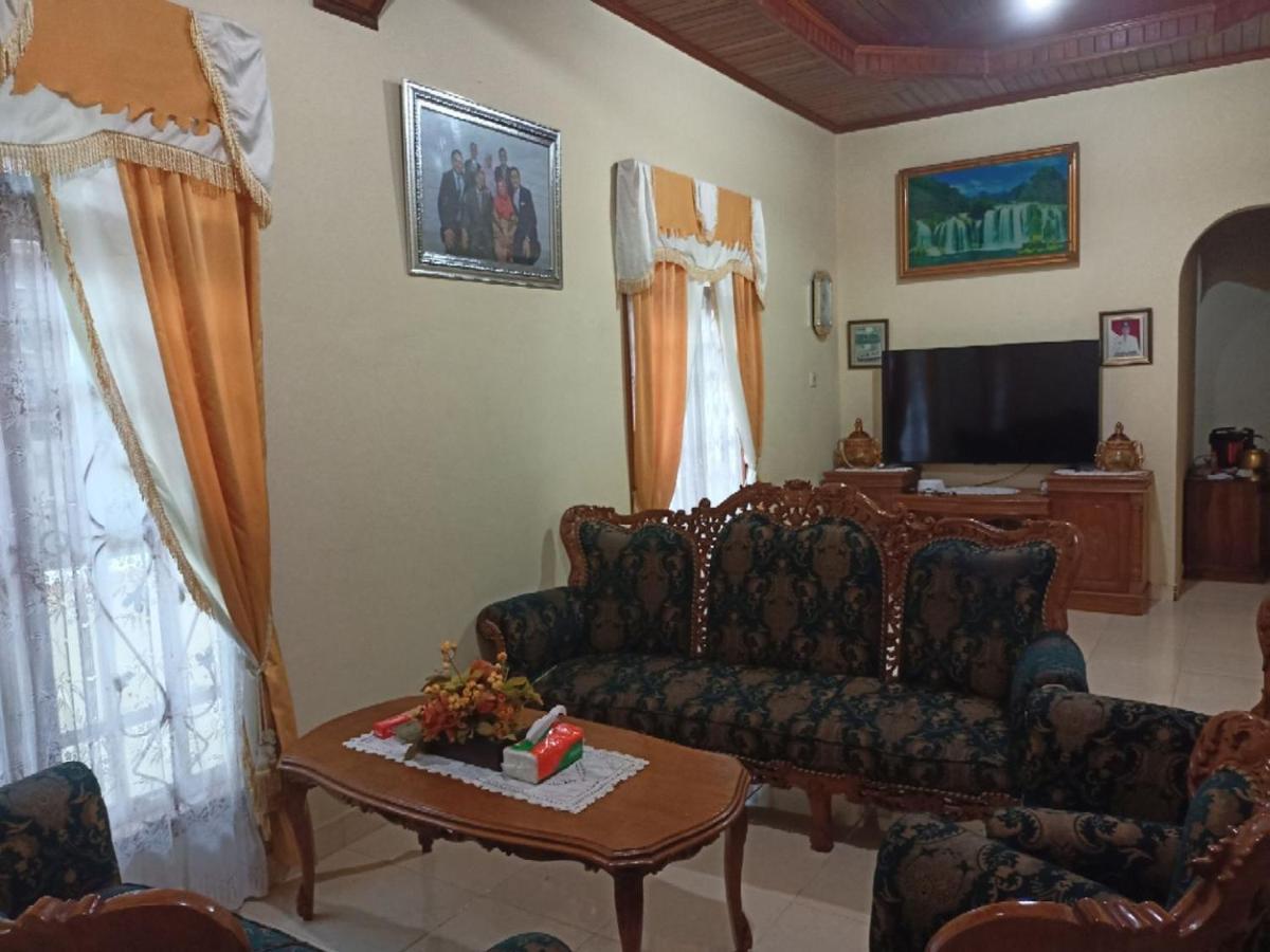 Fermana Homestay Painan Εξωτερικό φωτογραφία